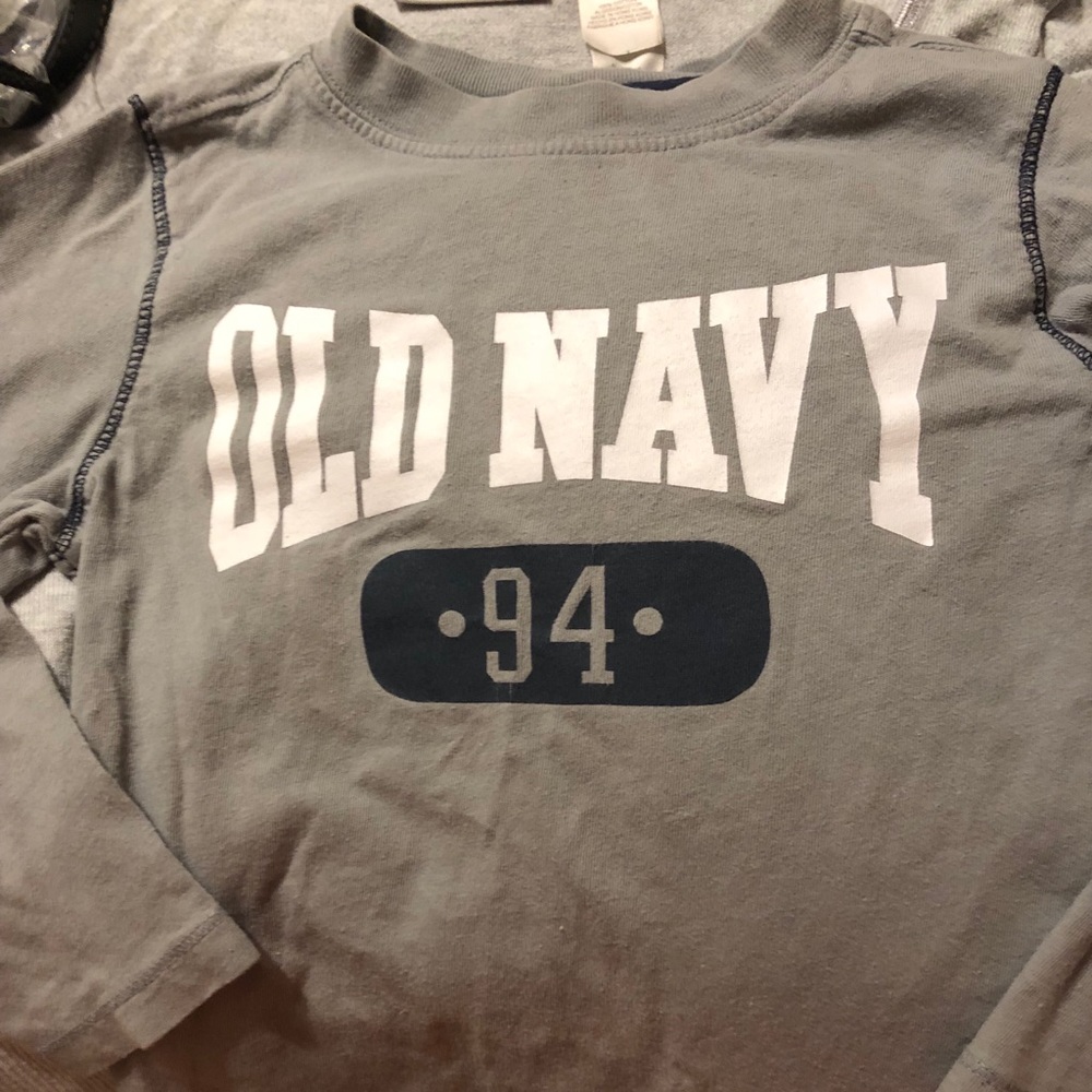 Old Navy long sleeve t’shirt